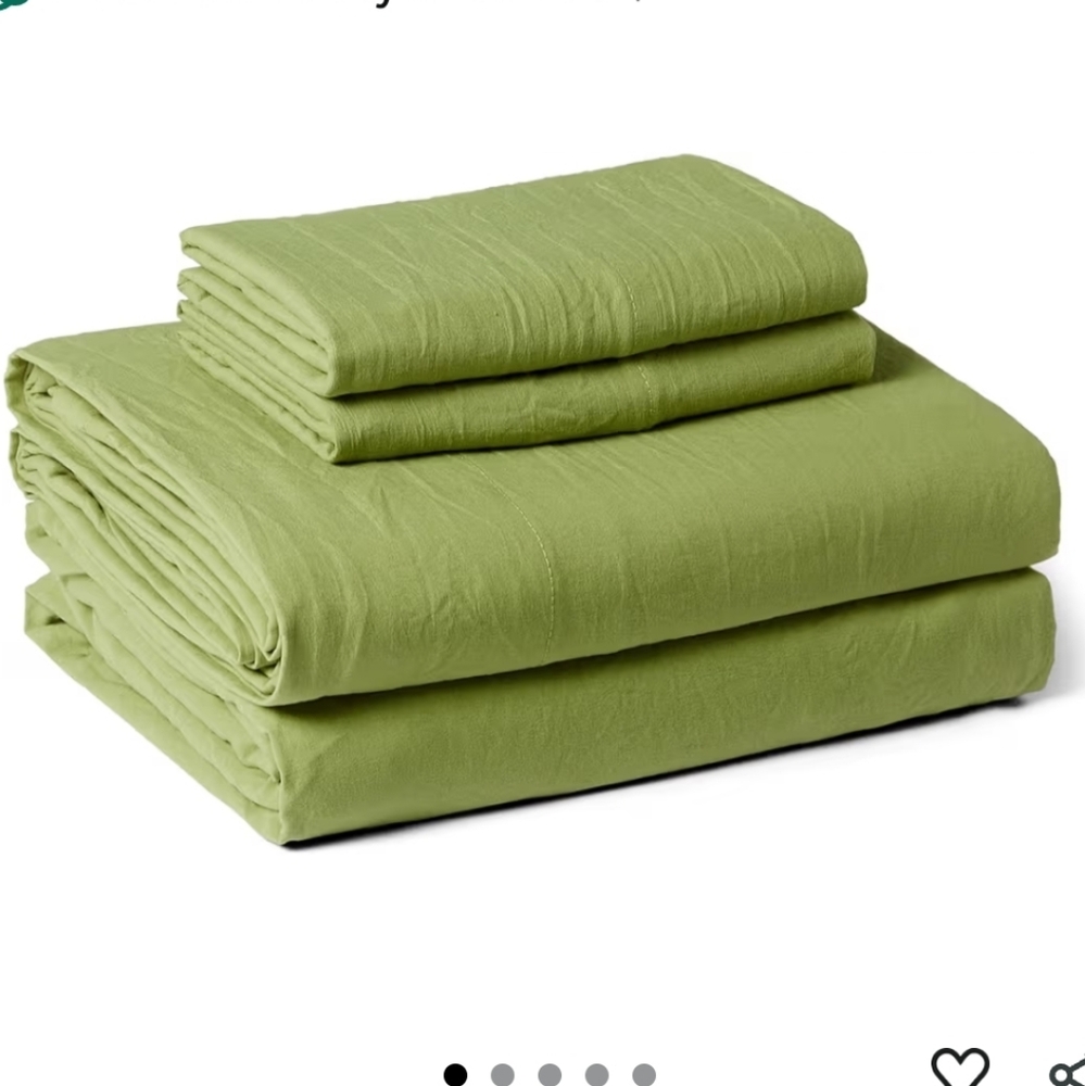 🆕️ NWT 4Pc Queen Sz Green Bedding Set